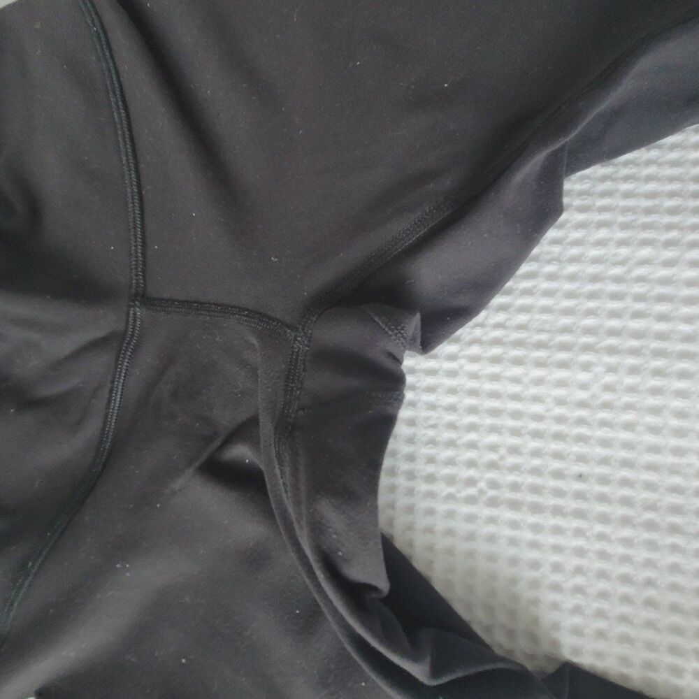 Lululemon low rise Nulux Black 22" cropped leggings size 4 - Picture 5 of 10